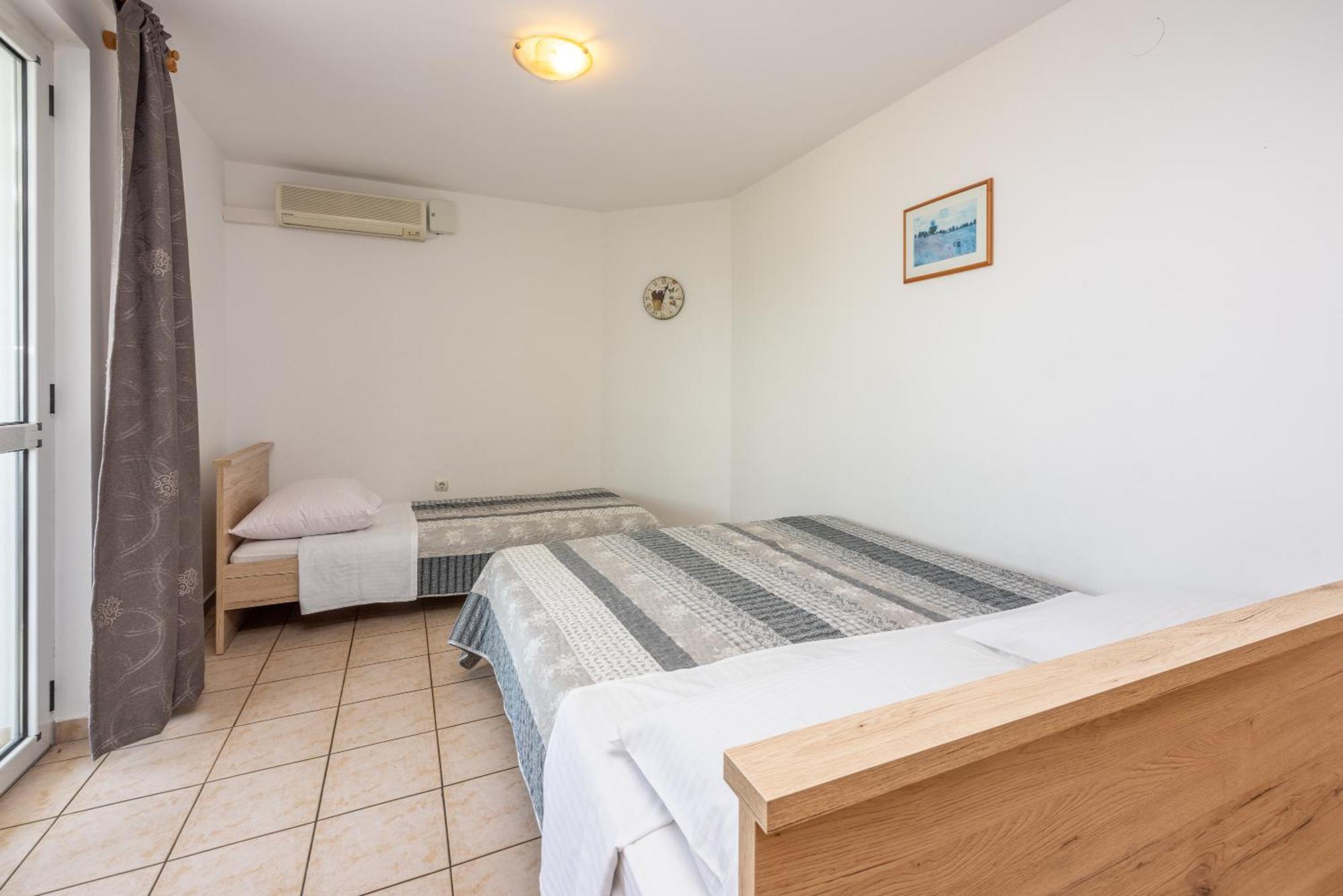 Obradovic Apartment Dramalj